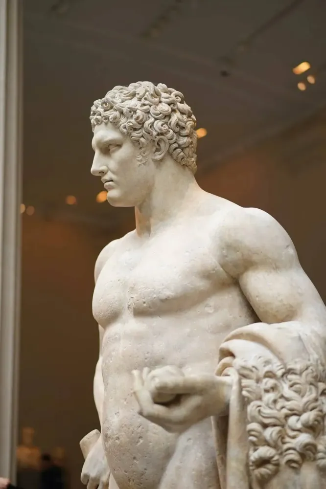 Sculpture à  Le Puy-Sainte-Réparade